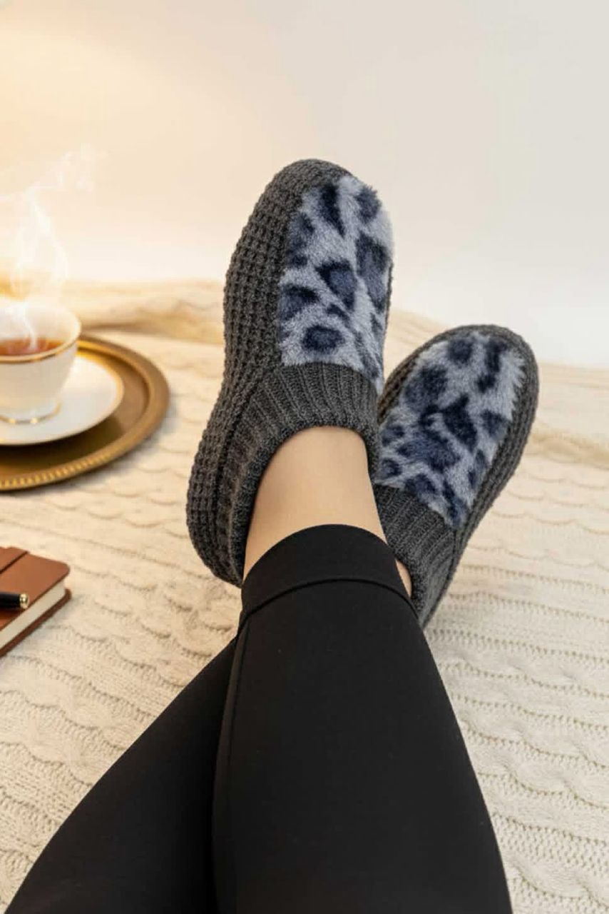 پاپوش زنانه  جورابی زمستانه