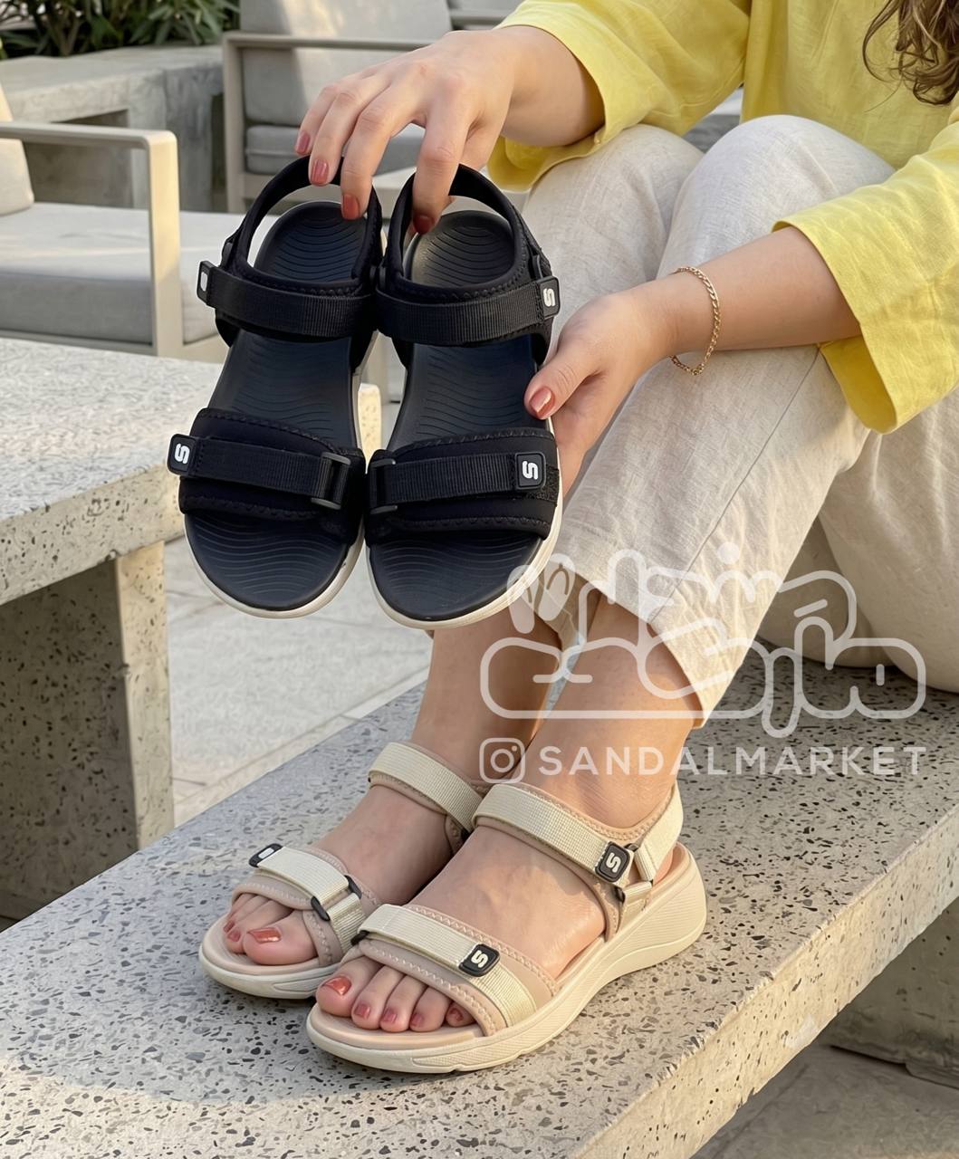 صندل اسکیچرز زنانه